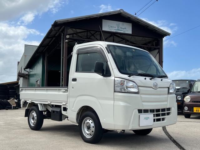 スタンダード 4WD 切り替え四駆 5速MT エアコン パワステ フロアマット ドアバイザー 荷台マット ゲートプロテクター 純正オーディオ ラジオ CD 保証書 シートスライド 純正ホイール 純正シフトノブ(4枚目)