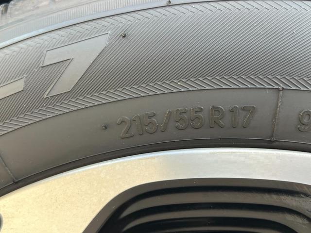ヴェゼル ハイブリッドＺ　ワンオーナー　純正大型ＢＩＧナビ　バックカメラ　ＤＶＤ　ＣＤ　ＥＴＣ　ドラレコ前後　専用１７インチアルミ　本革巻きハンドル　ハーフレザーシート　衝突被害軽減システム　スマートキー　クルーズコントロール（16枚目）