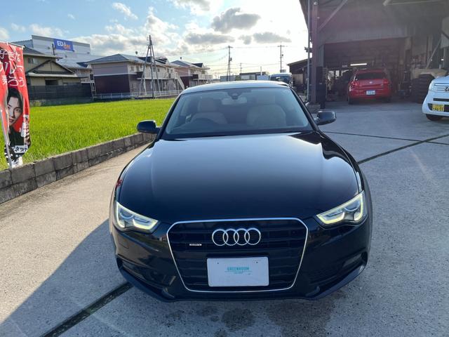 Ａ５ 　４ＷＤ　四駆　本革電動シート　２リッターターボ　ＯＺアルミホイール　夏タイヤ有　純正ナビ　バックカメラ　ＥＴＣ　スマートキー　２ドアクーペ（6枚目）