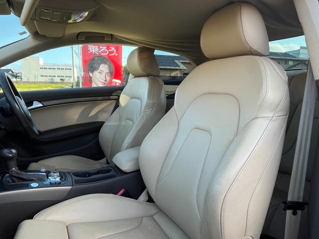 Ａ５ 　４ＷＤ　四駆　本革電動シート　２リッターターボ　ＯＺアルミホイール　夏タイヤ有　純正ナビ　バックカメラ　ＥＴＣ　スマートキー　２ドアクーペ（35枚目）