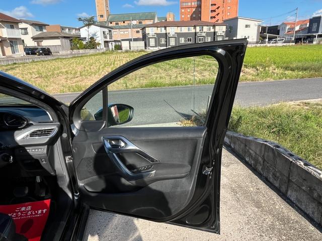 ２００８ 　純正ナビ　バックソナー　ＥＴＣ　ブルーライオン　ＳＵＶ　ボディ別色ルーフレール　スキッドガード　純正アルミホイール　スペアタイヤ　荷台フラット　スマートキー（19枚目）