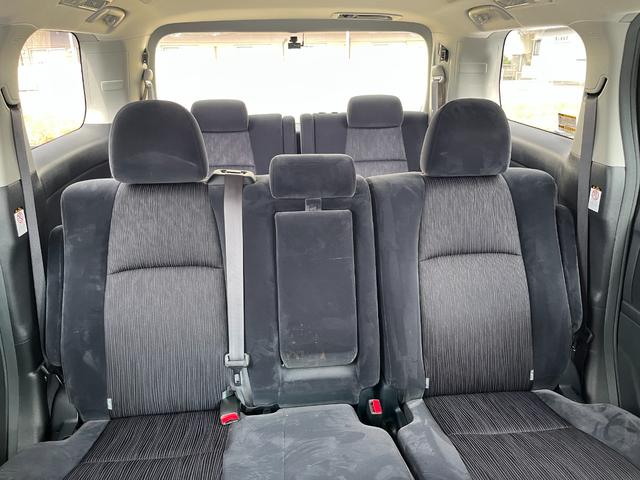 ヴェルファイア ２．４Ｚ　四駆　手洗い洗車歴　ＢＴナビ　リアフリップ　ドラレコ　Ｂカメラ　コーナーセンサー　ダッシュ割れ無し　オールオートウィンドウ　両側パワードア　純正アルミ　ＢＳタイヤ　ウッドコンビハンドル　８人乗り（41枚目）