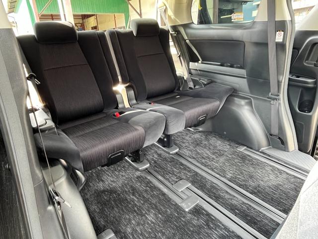 ヴェルファイア ２．４Ｚ　四駆　手洗い洗車歴　ＢＴナビ　リアフリップ　ドラレコ　Ｂカメラ　コーナーセンサー　ダッシュ割れ無し　オールオートウィンドウ　両側パワードア　純正アルミ　ＢＳタイヤ　ウッドコンビハンドル　８人乗り（46枚目）