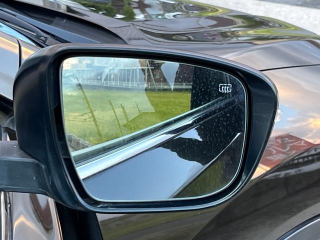 エクストレイル ２０ＸｔブラックエクストリーマＸエマジェンシブレキＰ　ワンオーナー　７人乗り　純正ナビ　アラウンドモニタ　バックカメラ　シートヒーター　衝突軽減ブレーキ搭載　クルコン　電動バックドア　専用アルミ　デフロック付切替４ＷＤ　リアセンターＡＣ　走行テレビキット（76枚目）