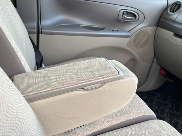 タント Ｌ　ワンオーナー　純正アルミ　コインポケット　リア席フラット　スライドドア　純正オーディオ　ハイトワゴン　アームレストコンソール　ドリンクホルダー　エアコン　パワステ　キーレス　スペアキー　保証書（35枚目）