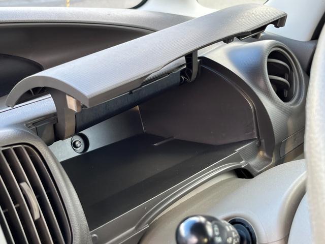 タント Ｌ　ワンオーナー　純正アルミ　コインポケット　リア席フラット　スライドドア　純正オーディオ　ハイトワゴン　アームレストコンソール　ドリンクホルダー　エアコン　パワステ　キーレス　スペアキー　保証書（64枚目）