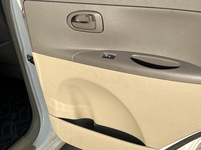 タント Ｌ　ワンオーナー　純正アルミ　コインポケット　リア席フラット　スライドドア　純正オーディオ　ハイトワゴン　アームレストコンソール　ドリンクホルダー　エアコン　パワステ　キーレス　スペアキー　保証書（70枚目）