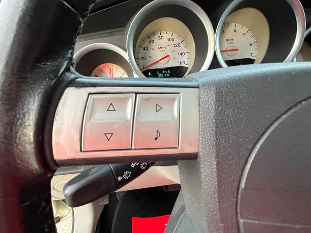 ダッジ・マグナム ＲＴ　ＨＥＭＩエンジン　Ｖ８エンジン　５７００ＣＣエンジン左ハンドル　本革シート　ＢＴナビ　バックカメラ　ＥＴＣ　アメ車　リアトランクトノカバー　本革巻きハンドル　シートヒーター（55枚目）