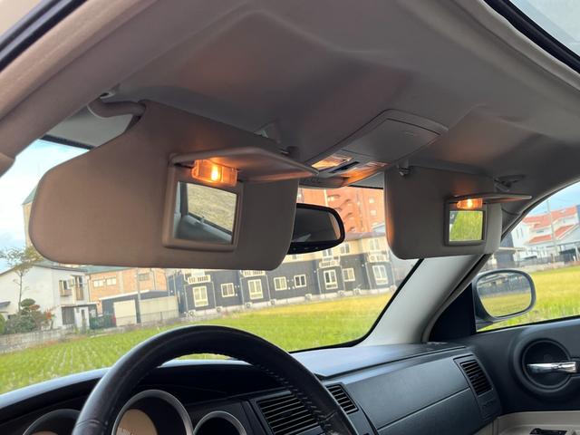 ダッジ・マグナム ＲＴ　ＨＥＭＩエンジン　Ｖ８エンジン　５７００ＣＣエンジン左ハンドル　本革シート　ＢＴナビ　バックカメラ　ＥＴＣ　アメ車　リアトランクトノカバー　本革巻きハンドル　シートヒーター（64枚目）