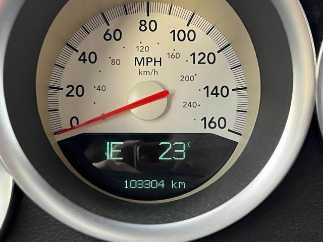 ダッジ・マグナム ＲＴ　ＨＥＭＩエンジン　Ｖ８エンジン　５７００ＣＣエンジン左ハンドル　本革シート　ＢＴナビ　バックカメラ　ＥＴＣ　アメ車　リアトランクトノカバー　本革巻きハンドル　シートヒーター（79枚目）