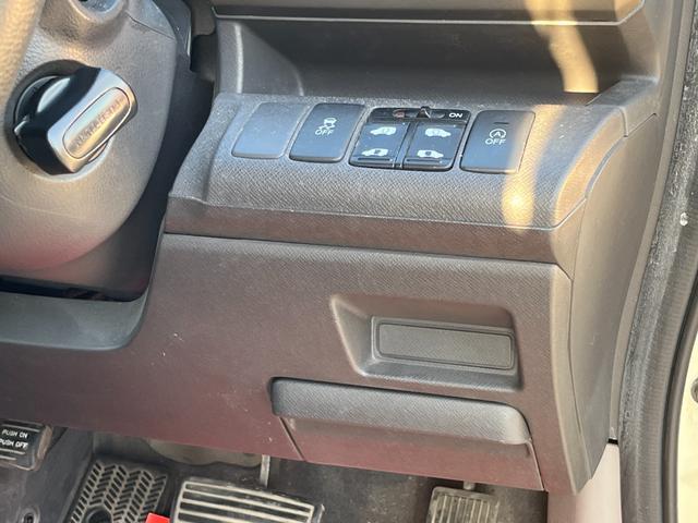 ◆国家２級整備士　◆国土交通省指定自動車検査員　◆ホンダディーラー整備上位資格　等、確かな技術の裏付けがあります！お気軽にお問合せ下さい（＾＾♪【無料電話　００７８−６０４９−２１２５】