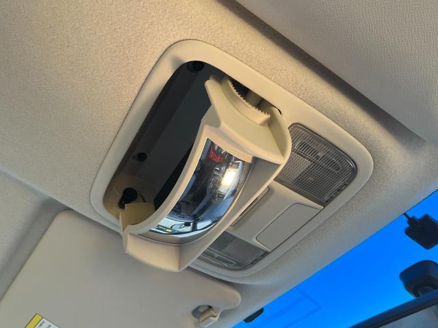 リフト＆タイヤチェンジャーも備えた、整備が自慢のお店です！｜お気軽にお問合せ下さい（＾＾♪【無料電話　００７８−６０４９−２１２５】