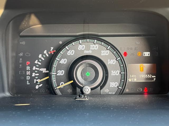 ◆国家２級整備士　◆国土交通省指定自動車検査員　◆ホンダディーラー整備上位資格　等、確かな技術の裏付けがあります！お気軽にお問合せ下さい（＾＾♪【無料電話　００７８−６０４９−２１２５】