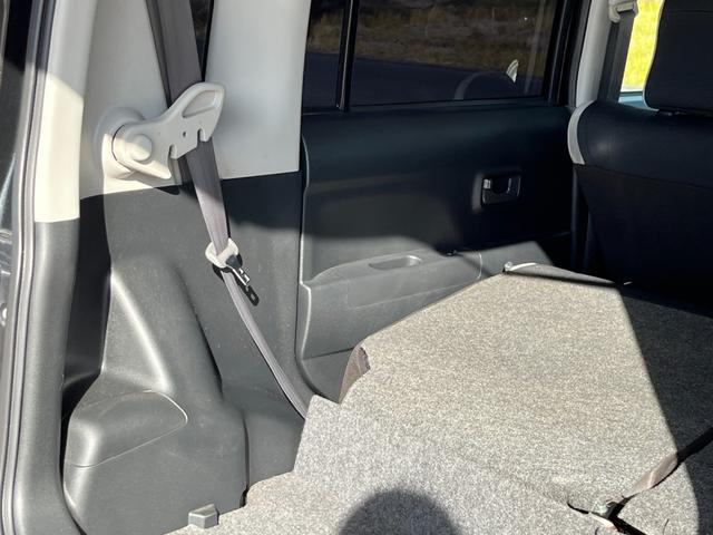 TOYOTA PIXIS SPACE X