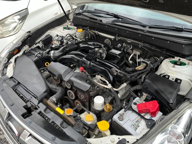 レガシィツーリングワゴン 2.5i Bスポーツアイサイト Gパッケージ アイサイトVER2 10インチ大型ディスプレイオーディオ バックカメラ ACCクルーズ 純正アルミ ビルトインETC アルミペダル パワーシート フォグ 電動パーキング レーンキープ スマートキー(11枚目)