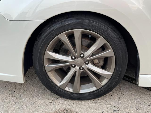 レガシィツーリングワゴン 2.5i Bスポーツアイサイト Gパッケージ アイサイトVER2 10インチ大型ディスプレイオーディオ バックカメラ ACCクルーズ 純正アルミ ビルトインETC アルミペダル パワーシート フォグ 電動パーキング レーンキープ スマートキー(16枚目)