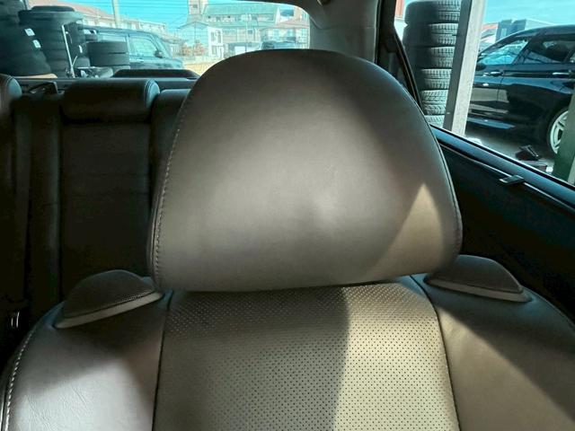 クラウンハイブリッド Ｇパッケージ　ナイトビューシステム　ヘッドライトＡＳＳＹ新品　４席シートヒーターＤＶＤ　本革パワーシート　車高調　アダプティブクルーズ　リア席パワーシート　前後プリクラセーフティ　前後ソナー　サイドモニター（38枚目）