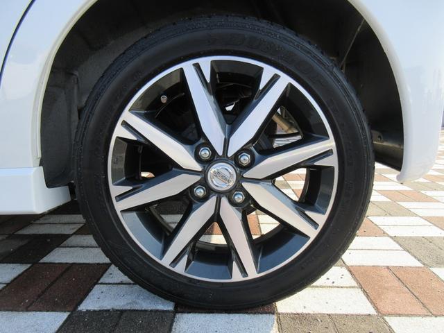 デイズ ハイウェイスター　Ｇターボ　社外ナビ　フルセグＴＶ　アラウンドビューモニター　Ｂｌｕｅｔｏｏｔｈ　ＥＴＣ　ステアリングリモコン　クルーズコントロール　プッシュスタート　ナビ連動ドラレコ　エマージェンシーブレーキ　ＬＥＤライト（13枚目）