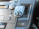 シフトスイッチも簡単に操作できます。