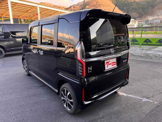 Ｎ－ＢＯＸカスタム Ｇ・Ｌホンダセンシング　４ＷＤ　ドライブレコーダー　ＥＴＣ　バックカメラ　両側スライド・片側電動　ナビ　ＴＶ　クリアランスソナー　オートクルーズコントロール　レーンアシスト　衝突被害軽減システム　オートライト（17枚目）