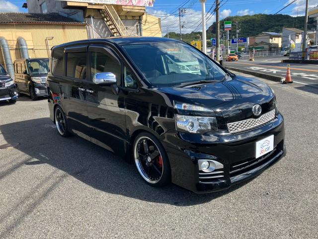 ヴォクシー ＺＳ　煌　社外１９インチアルミ・車高調・フルセグナビ・Ｂｌｕｅｔｏｏｔｈ・後席モニター・両側パワースライド・ＥＴＣ！（8枚目）