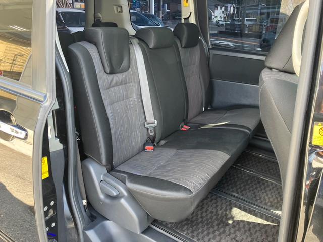 ヴォクシー ＺＳ　煌　社外１９インチアルミ・車高調・フルセグナビ・Ｂｌｕｅｔｏｏｔｈ・後席モニター・両側パワースライド・ＥＴＣ！（27枚目）