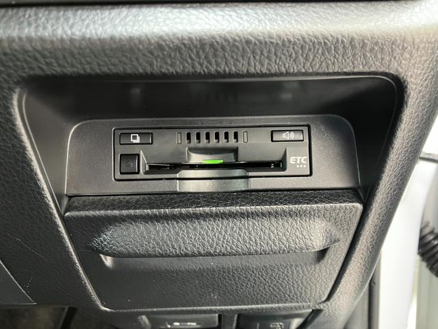 ヴォクシー ハイブリッドＺＳ　９インチフルセグナビ・Ｂｌｕｅｔｏｏｔｈ・両側パワースライド・衝突軽減ブレーキ・シートヒーター・ドラレコ・クルーズコントロール・バックカメラ・スマートキー・ＥＴＣ！（43枚目）