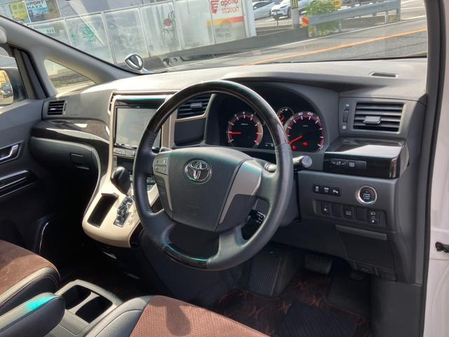 アルファード ２４０Ｓ　タイプゴールドＩＩ　アルパイン１０インチナビ＆後席モニター・Ｂｌｕｅｔｏｏｔｈ・ドラレコ・オートクルーズ・両側パワースライド＆パワーバックドア！（24枚目）