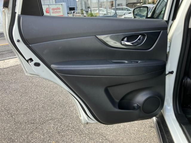 エクストレイル 20XtブラックエクストリーマXエマジェンシブレキP 4WD・衝突軽減ブレーキ・オートクルーズ・全方位カメラ・シートヒーター・スマートキー・ETC!(35枚目)