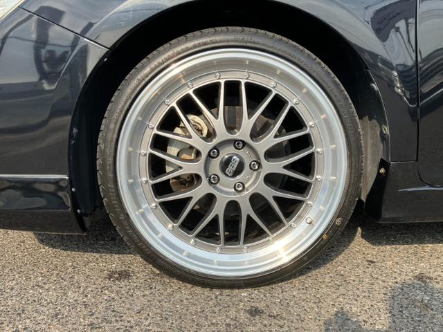 カムリ ハイブリッド　Ｇパッケージ　社外エアロ＆１９インチアルミ・ローダウン・新品シートカバー・パワーシート・純正ナビ・Ｂｌｕｅｔｏｏｔｈ・オートクルーズバックカメラ！（22枚目）