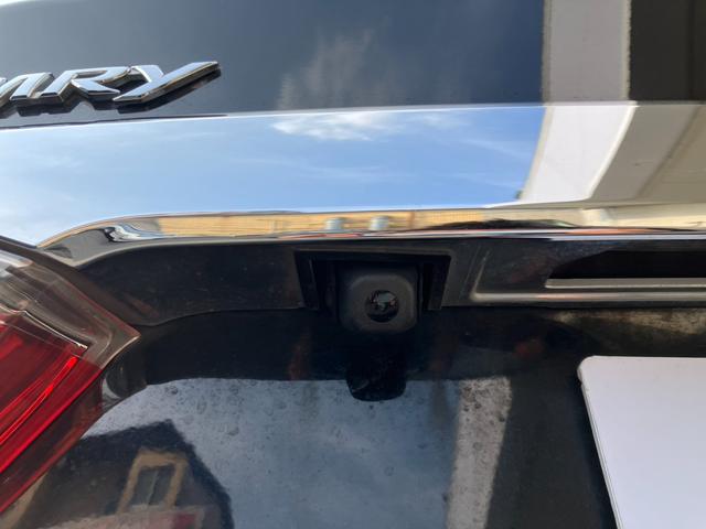 カムリ ハイブリッド　Ｇパッケージ　社外エアロ＆１９インチアルミ・ローダウン・新品シートカバー・パワーシート・純正ナビ・Ｂｌｕｅｔｏｏｔｈ・オートクルーズバックカメラ！（26枚目）