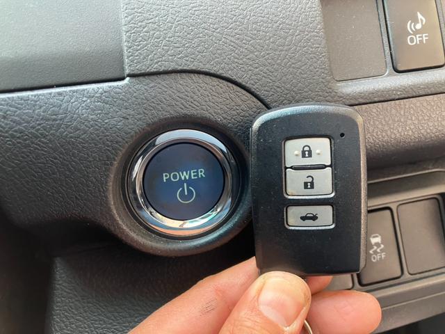 カムリ ハイブリッド　Ｇパッケージ　社外エアロ＆１９インチアルミ・ローダウン・新品シートカバー・パワーシート・純正ナビ・Ｂｌｕｅｔｏｏｔｈ・オートクルーズバックカメラ！（45枚目）