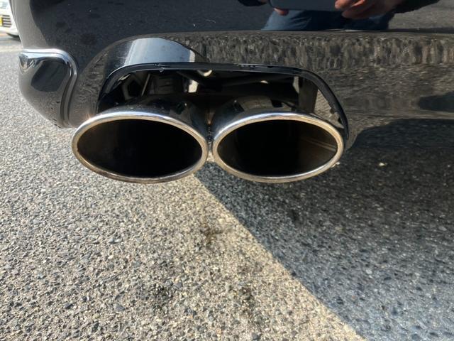 クラウン ２．５アスリート　アニバーサリーエディション　サンルーフ・黒革パワーシート・ＴＥＩＮ車高調・社外１９インチアルミ・社外エアロ＆４本出しマフラー・フルセグＨＤＤナビ・Ｂｌｕｅｔｏｏｔｈ・オートクルーズ・シートクーラー！（23枚目）