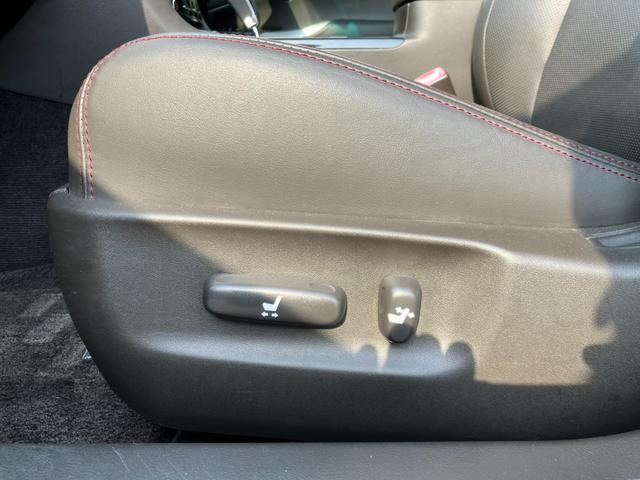 クラウン ２．５アスリート　アニバーサリーエディション　サンルーフ・黒革パワーシート・ＴＥＩＮ車高調・社外１９インチアルミ・社外エアロ＆４本出しマフラー・フルセグＨＤＤナビ・Ｂｌｕｅｔｏｏｔｈ・オートクルーズ・シートクーラー！（35枚目）