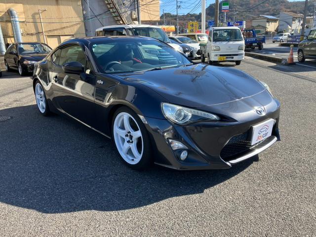 ８６ ＧＴ　６ＭＴ・ＴＥＩＮ車高調・ＥＮＫＥＩ１８インチアルミ・ＨＫＳマフラー・Ｋ＆Ｎエアフィルター・ＴＵＲＵＳＴオイルクーラキット・ＢＬＩＴＺサクションパイプキット＆メーター！（8枚目）