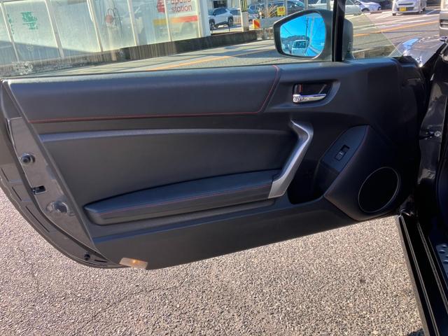 ８６ ＧＴ　６ＭＴ・ＴＥＩＮ車高調・ＥＮＫＥＩ１８インチアルミ・ＨＫＳマフラー・Ｋ＆Ｎエアフィルター・ＴＵＲＵＳＴオイルクーラキット・ＢＬＩＴＺサクションパイプキット＆メーター！（35枚目）