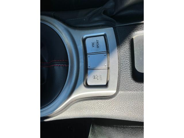 ８６ ＧＴ　６ＭＴ・ＴＥＩＮ車高調・ＥＮＫＥＩ１８インチアルミ・ＨＫＳマフラー・Ｋ＆Ｎエアフィルター・ＴＵＲＵＳＴオイルクーラキット・ＢＬＩＴＺサクションパイプキット＆メーター！（49枚目）