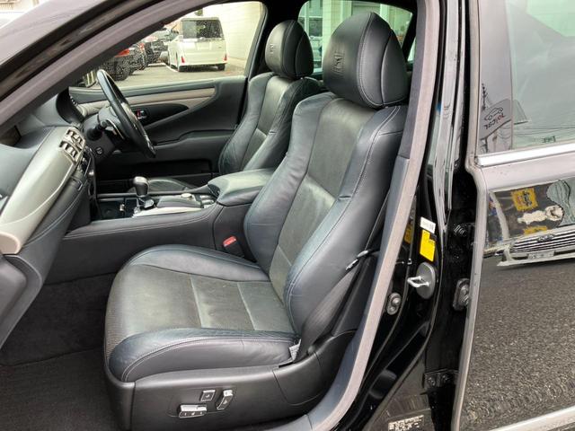 ＬＳ ＬＳ４６０　Ｆスポーツ　後期型・サンルーフ・黒革パワーシート・ＷＯＲＫ２０インチアルミ・エアサスコントローラー・パワートランク・前後ドラレコ・オートクルーズ！（30枚目）