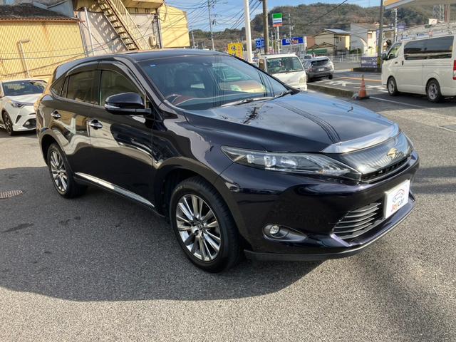 ハリアー プレミアム　黒革パワーシート・メーカーフルセグナビ・ＪＢＬサウンド・Ｂｌｕｅｔｏｏｔｈ・オートクルーズ・パワートランク・バックカメラ・ＥＴＣ！（8枚目）