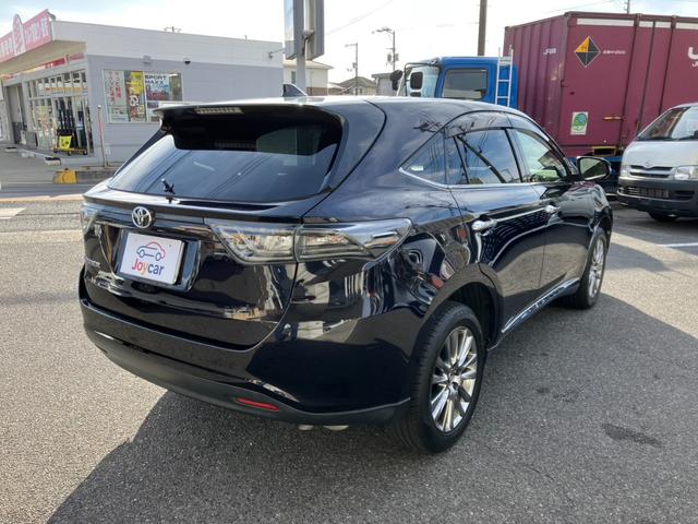 ハリアー プレミアム　黒革パワーシート・メーカーフルセグナビ・ＪＢＬサウンド・Ｂｌｕｅｔｏｏｔｈ・オートクルーズ・パワートランク・バックカメラ・ＥＴＣ！（10枚目）