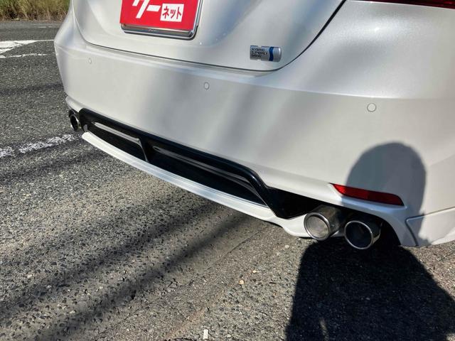 カムリ WSレザーパッケージ グー故障診断実施済(エラーなし) TRDフルエアロ TRDグリル 純正ナビ JBLサウンド ブラインドスポットモニター パワーシート ドライブレコーダー レザーシート バックカメラ 専用トランクマット(7枚目)