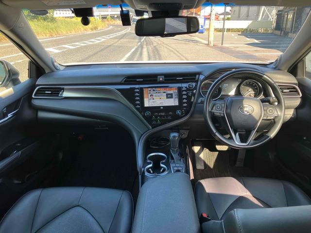 カムリ WSレザーパッケージ グー故障診断実施済(エラーなし) TRDフルエアロ TRDグリル 純正ナビ JBLサウンド ブラインドスポットモニター パワーシート ドライブレコーダー レザーシート バックカメラ 専用トランクマット(10枚目)