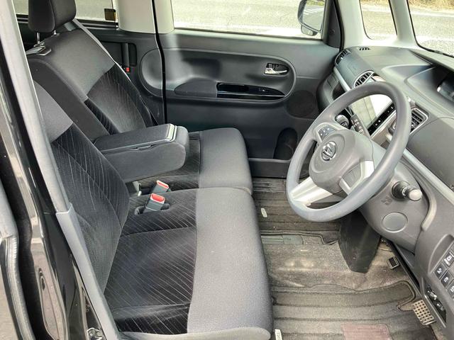 毎回座るフロントシート。運転席は必ず使用する部分ですので、座り心地が重要です!