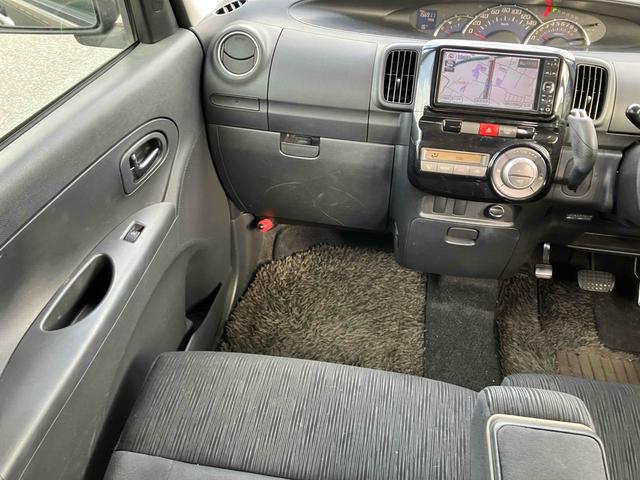 タント カスタムＸ　ＥＴＣ　電動スライドドア　ナビ　ＴＶ　ＨＩＤ　スマートキー　電動格納ミラー　ベンチシート　ＣＶＴ　盗難防止システム　ＡＢＳ　ＣＤ　ＤＶＤ再生　ミュージックプレイヤー接続可　アルミホイール（8枚目）
