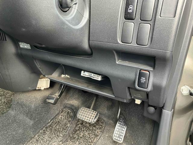 タント カスタムＸ　ＥＴＣ　電動スライドドア　ナビ　ＴＶ　ＨＩＤ　スマートキー　電動格納ミラー　ベンチシート　ＣＶＴ　盗難防止システム　ＡＢＳ　ＣＤ　ＤＶＤ再生　ミュージックプレイヤー接続可　アルミホイール（15枚目）