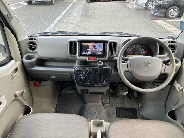 エブリイ ＰＡリミテッド　ＥＴＣ　バックカメラ　両側スライドドア　ナビ　ＴＶ　衝突被害軽減システム　キーレスエントリー　ＡＴ　盗難防止システム　ＡＢＳ　ＥＳＣ　ＣＤ　衝突安全ボディ　エアコン　パワーステアリング（6枚目）