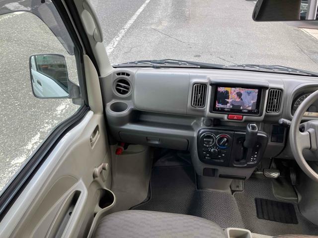 エブリイ ＰＡリミテッド　ＥＴＣ　バックカメラ　両側スライドドア　ナビ　ＴＶ　衝突被害軽減システム　キーレスエントリー　ＡＴ　盗難防止システム　ＡＢＳ　ＥＳＣ　ＣＤ　衝突安全ボディ　エアコン　パワーステアリング（8枚目）