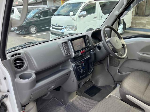 エブリイ ＰＡリミテッド　ＥＴＣ　バックカメラ　両側スライドドア　ナビ　ＴＶ　衝突被害軽減システム　キーレスエントリー　ＡＴ　盗難防止システム　ＡＢＳ　ＥＳＣ　ＣＤ　衝突安全ボディ　エアコン　パワーステアリング（23枚目）