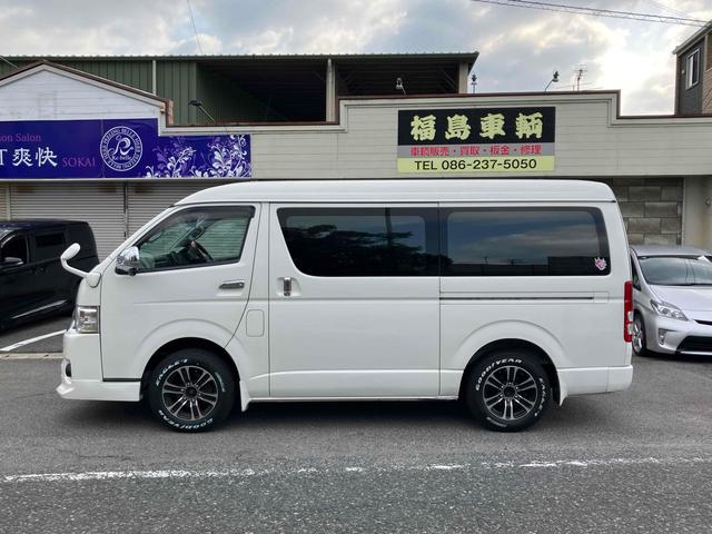 ハイエースワゴン ＧＬ　４ＷＤ　ＥＴＣ　バックカメラ　ナビ　ＴＶ　電動スライドドア　キーレスエントリー　電動格納ミラー　後席モニター　ＡＴ　アルミホイール　盗難防止システム　ＡＢＳ　エアコン　パワーステアリング（4枚目）