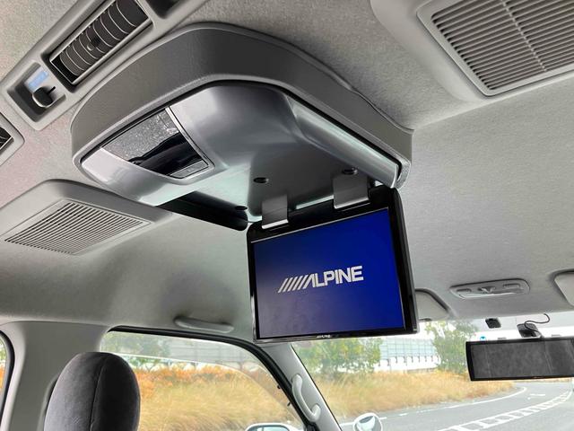 ハイエースワゴン ＧＬ　４ＷＤ　ＥＴＣ　バックカメラ　ナビ　ＴＶ　電動スライドドア　キーレスエントリー　電動格納ミラー　後席モニター　ＡＴ　アルミホイール　盗難防止システム　ＡＢＳ　エアコン　パワーステアリング（9枚目）